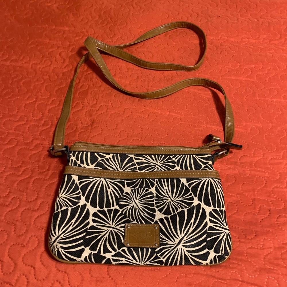 Relic crossbody purse